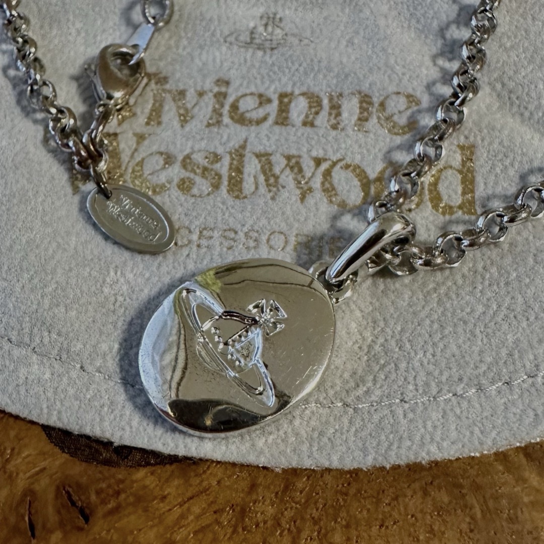 Vivienne Westwood(ヴィヴィアンウエストウッド)の廃盤希少品VivienneWestwood オーブ/シールネックレス レディースのアクセサリー(ネックレス)の商品写真