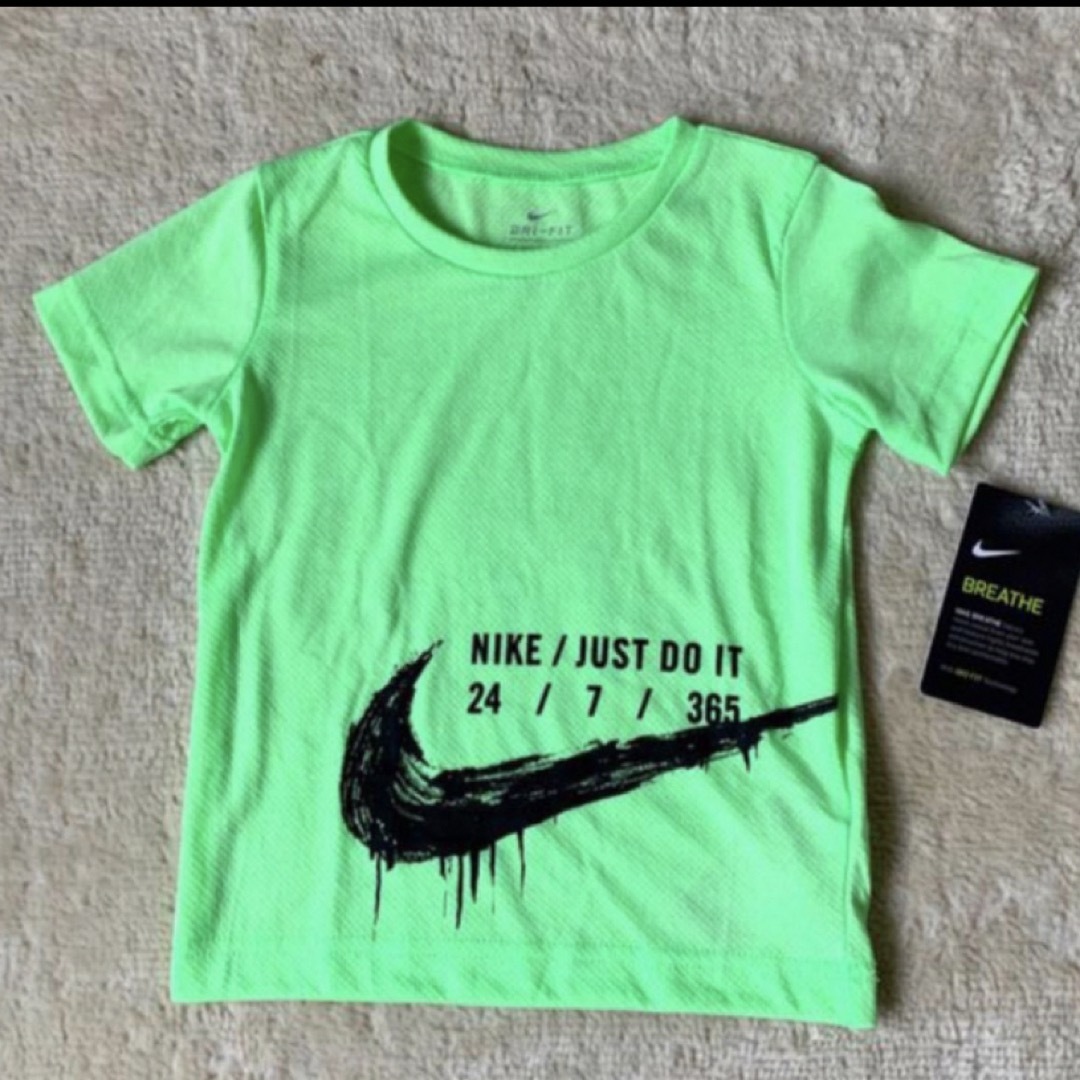 NIKE(ナイキ)のナイキ　半袖　Tシャツ　キッズ　95 キッズ/ベビー/マタニティのキッズ服男の子用(90cm~)(Tシャツ/カットソー)の商品写真