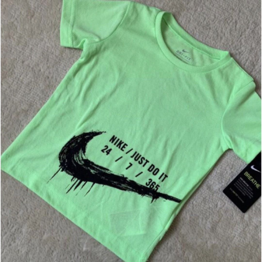 NIKE(ナイキ)のナイキ　半袖　Tシャツ　キッズ　95 キッズ/ベビー/マタニティのキッズ服男の子用(90cm~)(Tシャツ/カットソー)の商品写真