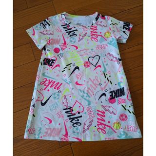 ナイキ　トップス2T(Tシャツ/カットソー)