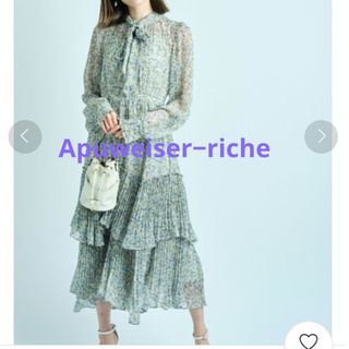 アプワイザーリッシェ(Apuweiser-riche)の【美品】アプワイザーリッシェ・ロングワンピース・マキシ丈・小花柄・プリーツ・M(ロングワンピース/マキシワンピース)