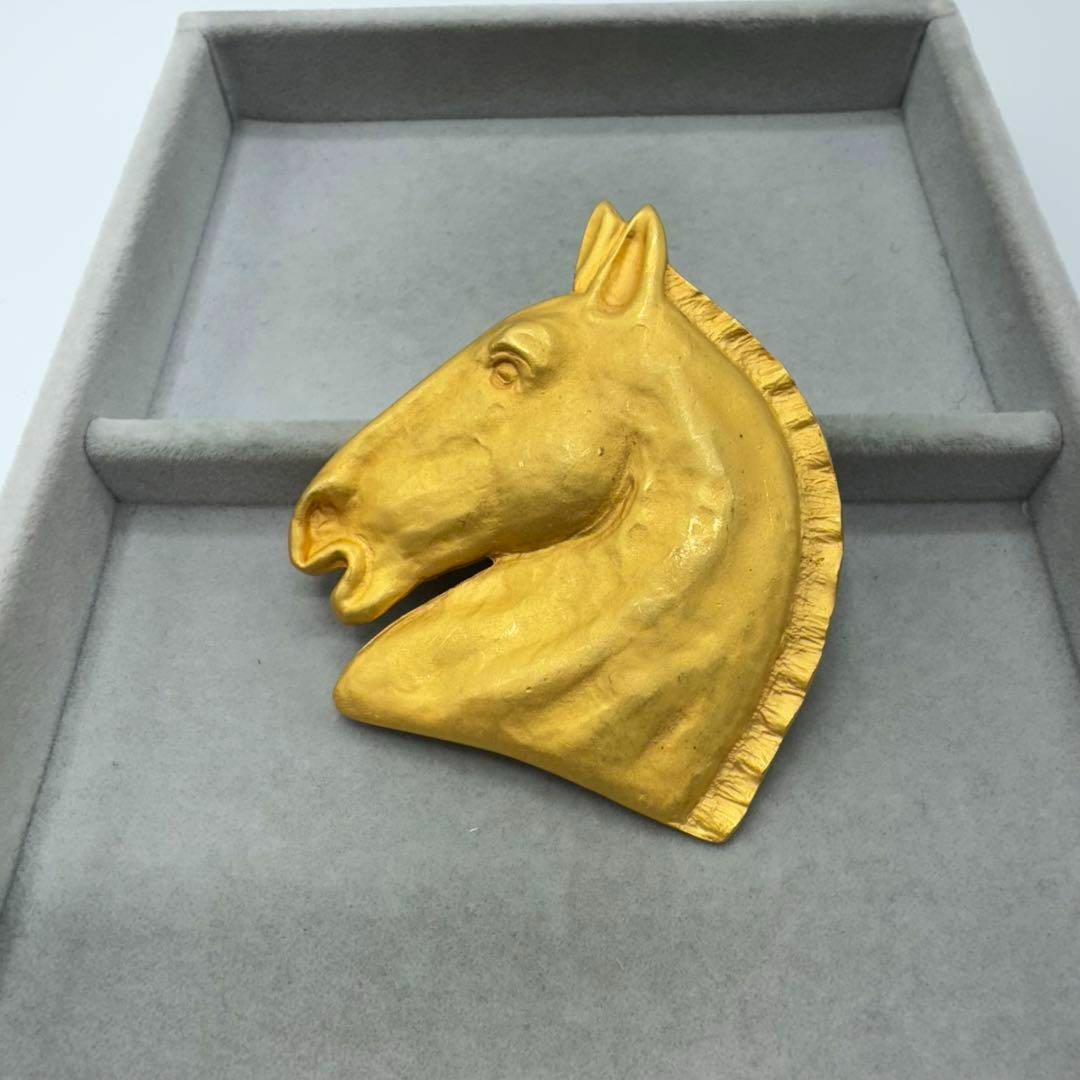 Hermes(エルメス)の【希少】HERMES ホース　ゴールドブローチ　馬　ヴィンテージ レディースのアクセサリー(ブローチ/コサージュ)の商品写真