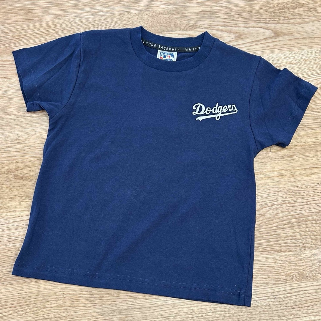 MLB(メジャーリーグベースボール)の新品 ドジャース Tシャツ キッズ 半袖 メジャーリーグ MLB 紺 130② キッズ/ベビー/マタニティのキッズ服男の子用(90cm~)(Tシャツ/カットソー)の商品写真