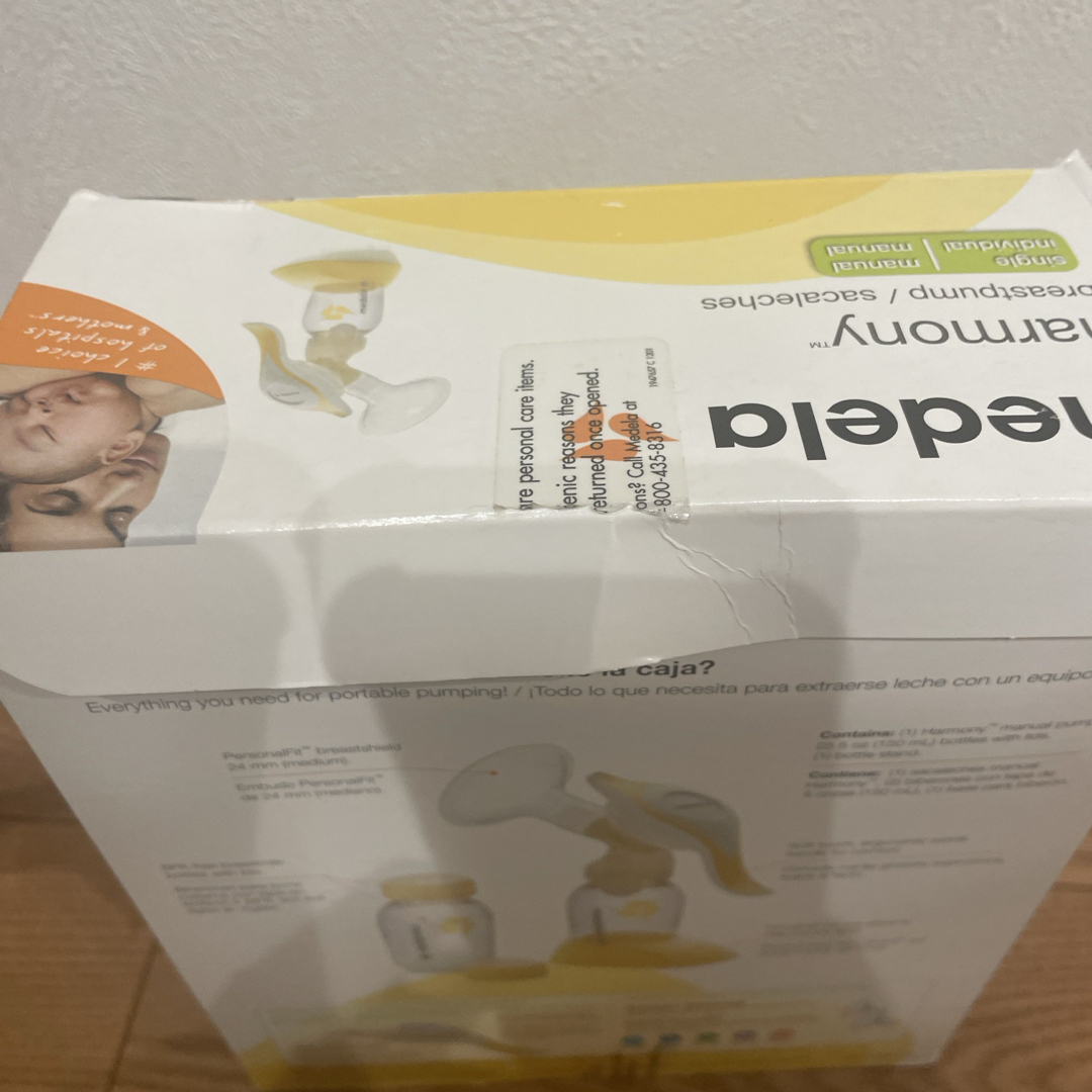 medela(メデラ)のメデラ　搾乳機　medela harmony 手動　母乳パット付き キッズ/ベビー/マタニティの授乳/お食事用品(その他)の商品写真