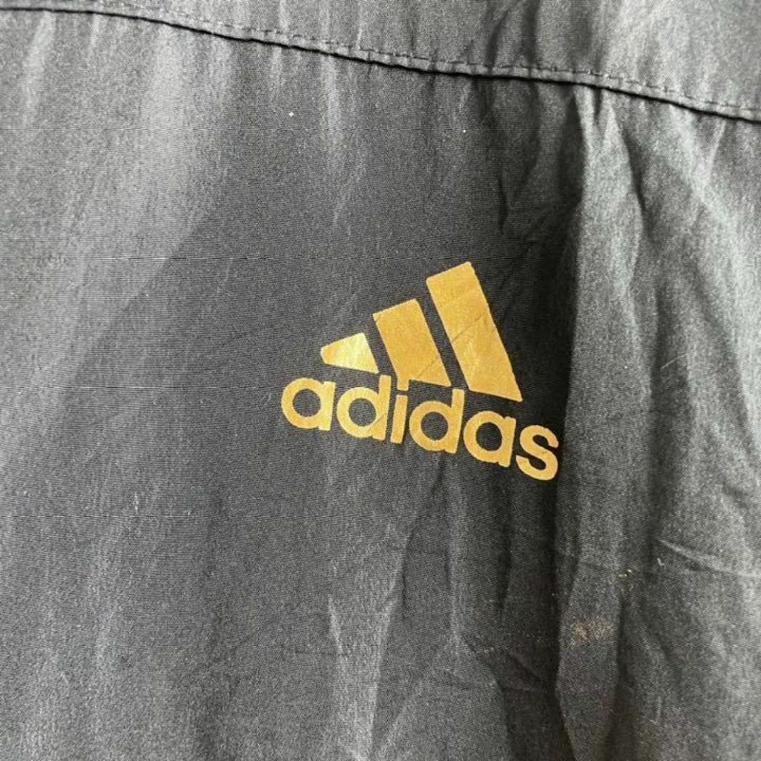 adidas(アディダス)のアディダス　ワンポイントロゴ　3ライン　黒　ナイロンジャケット　ジャージ メンズのジャケット/アウター(ナイロンジャケット)の商品写真