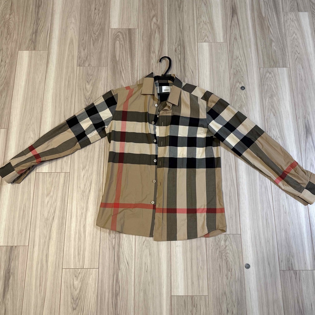 BURBERRY(バーバリー)のバーバリー　シャツ メンズのトップス(Tシャツ/カットソー(半袖/袖なし))の商品写真