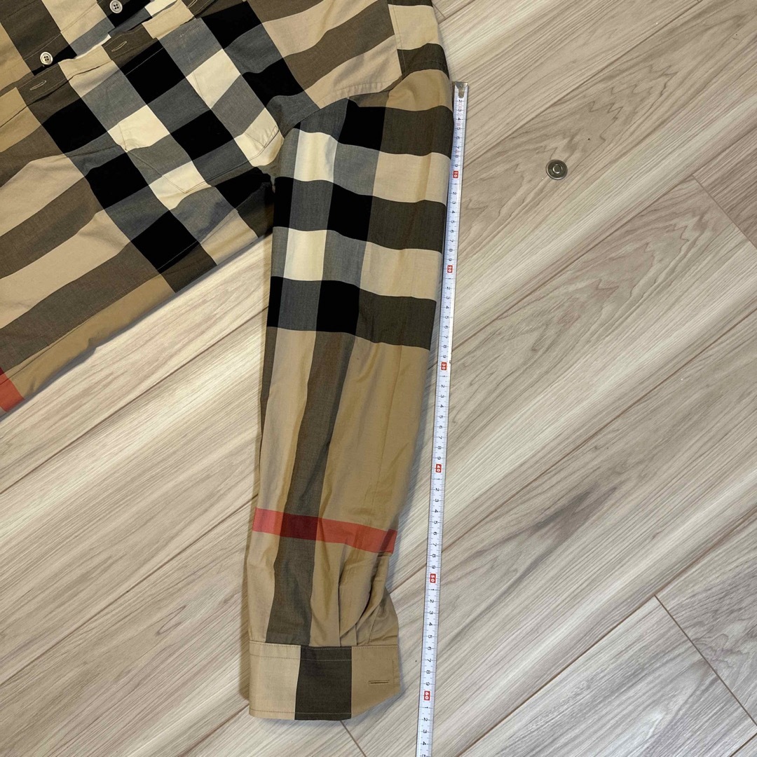 BURBERRY(バーバリー)のバーバリー　シャツ メンズのトップス(Tシャツ/カットソー(半袖/袖なし))の商品写真