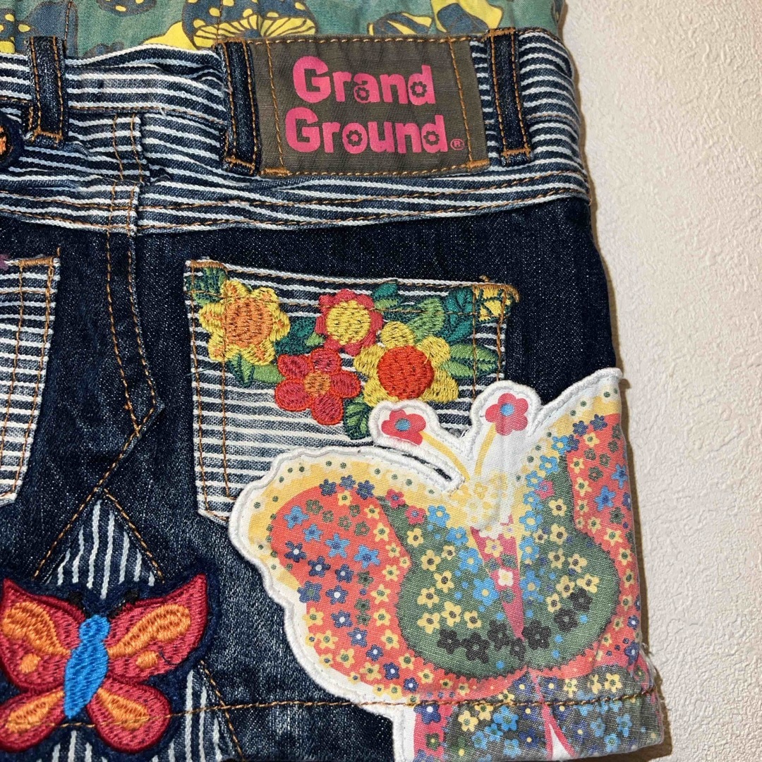 GrandGround(グラグラ)の美品グラグラワッペン＆刺繍デニムスカート2 キッズ/ベビー/マタニティのキッズ服女の子用(90cm~)(スカート)の商品写真