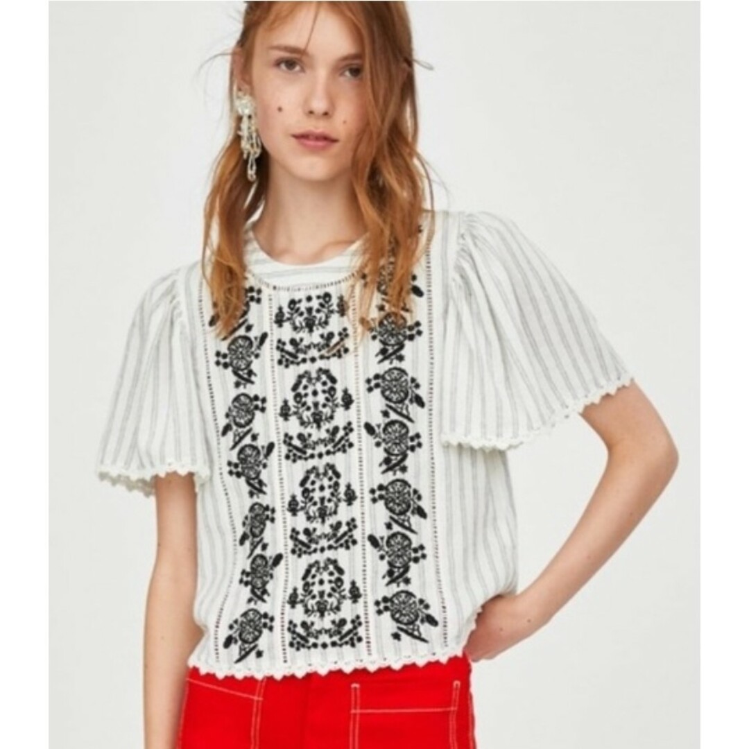 ZARA(ザラ)のZARA　刺繍ブラウス レディースのトップス(シャツ/ブラウス(半袖/袖なし))の商品写真