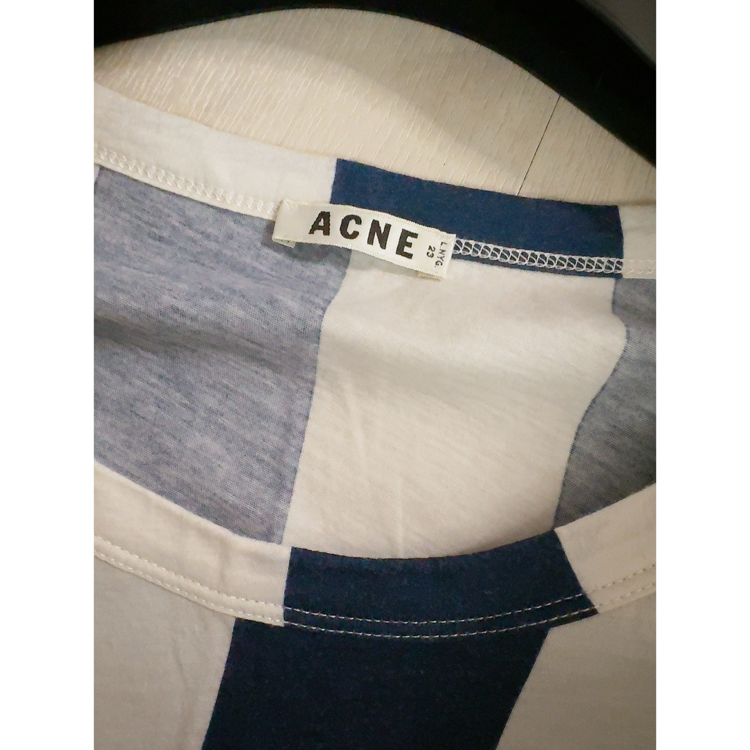 Acne Studios(アクネストゥディオズ)のAcne アクネ　アクネストゥディオズ　縦ストライプTシャツ　ユニセックス　XS レディースのトップス(Tシャツ(半袖/袖なし))の商品写真