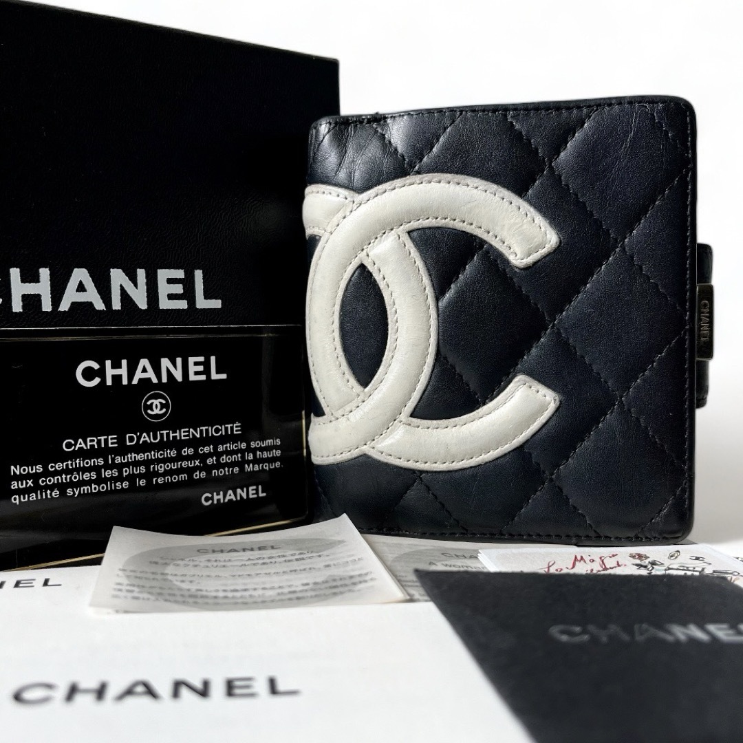 CHANEL(シャネル)の美品✨ギャランティ付き✨CHANEL シャネル カンボン 二つ折り がま口 財布 レディースのファッション小物(財布)の商品写真