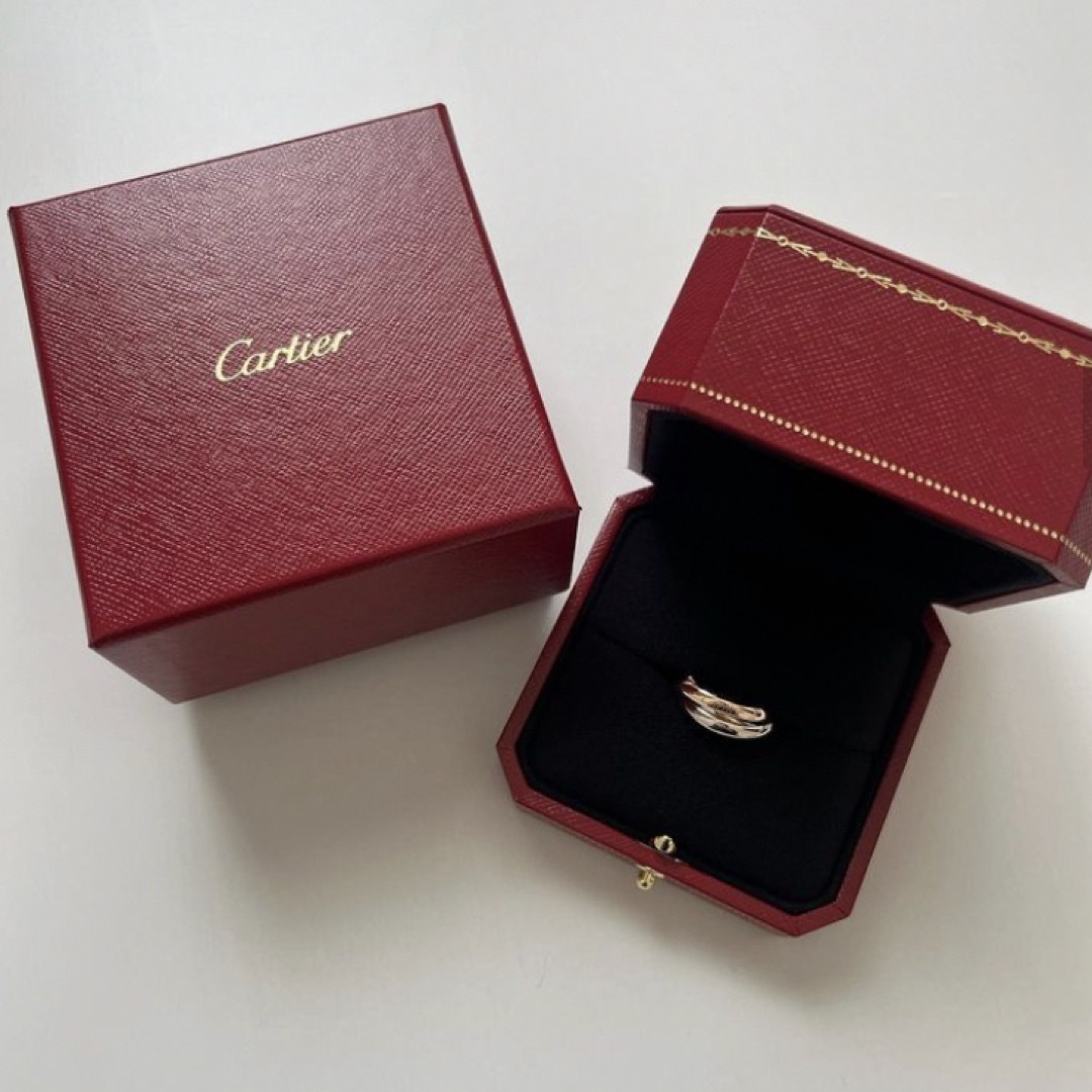 Cartier(カルティエ)のカルティエ  Cartier トリニティ　リング　指輪　MM クラシック レディースのアクセサリー(リング(指輪))の商品写真