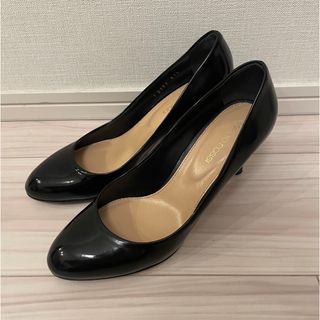 セルジオロッシ(Sergio Rossi)のsergiorossi セルジオロッシ パンプス　エナメル　黒 37.5cm(ハイヒール/パンプス)