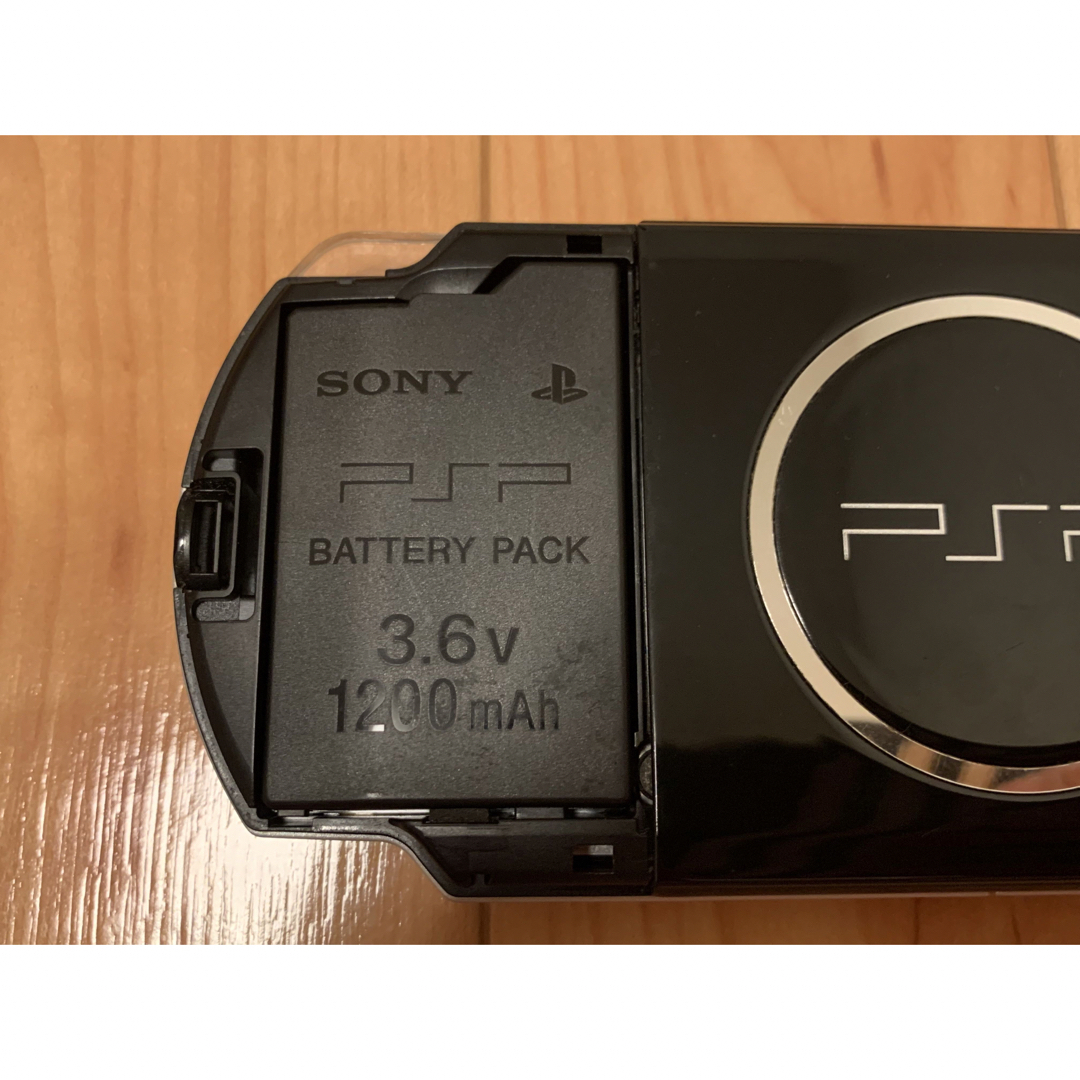 PlayStation Portable(プレイステーションポータブル)のPSP-3000 エンタメ/ホビーのゲームソフト/ゲーム機本体(携帯用ゲーム機本体)の商品写真