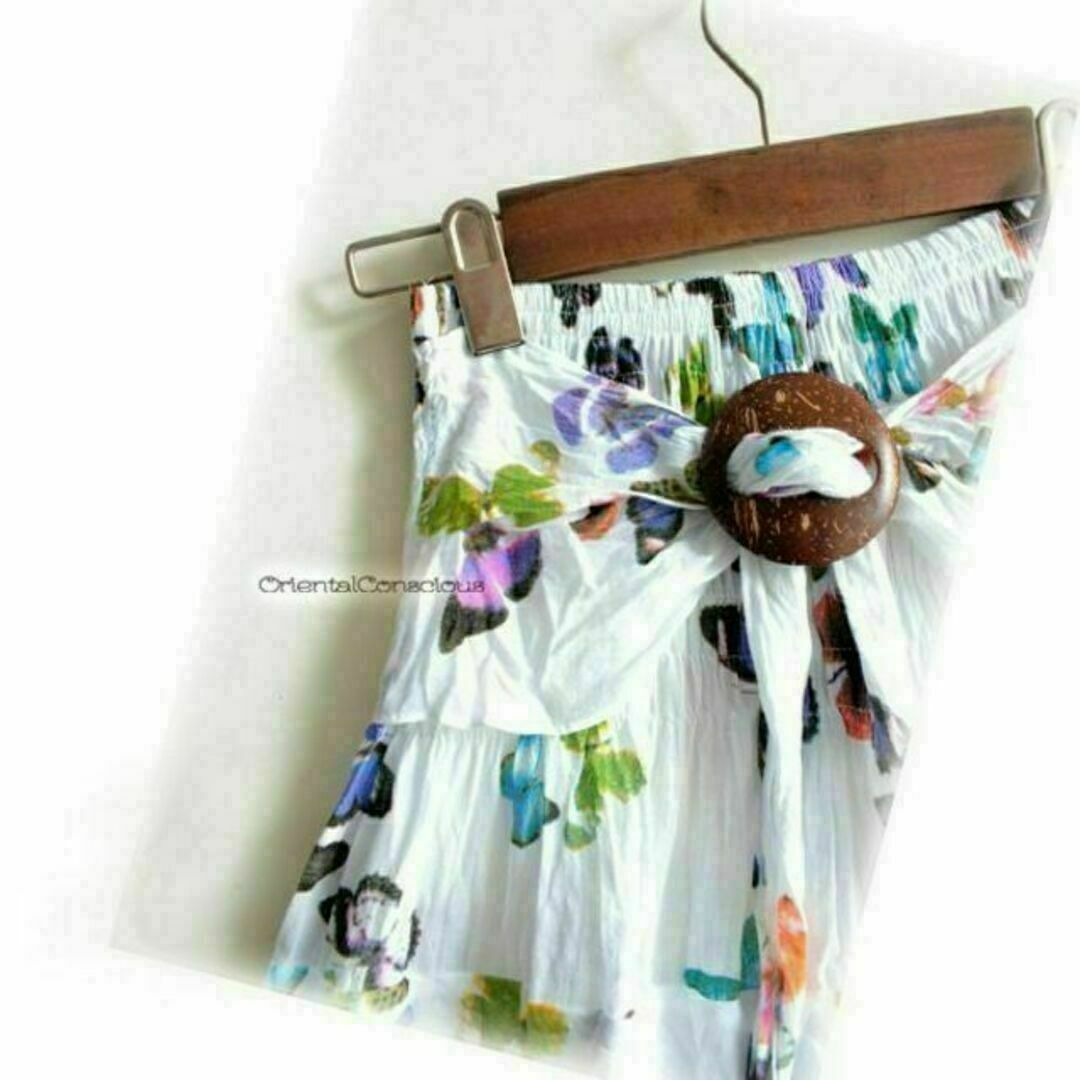 ２ＷＡＹ・バタフライ総柄・ココナッツバックル・フレアスカートＤ☆ レディースのスカート(ロングスカート)の商品写真