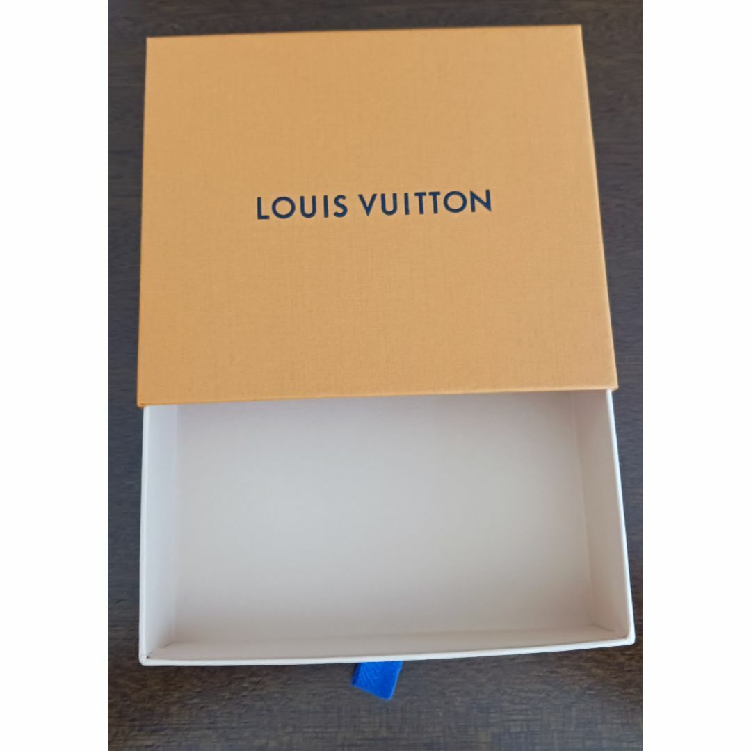 LOUIS VUITTON(ルイヴィトン)のルイ・ヴィトン☆空箱☆LOUIS  VUITTON  インテリア/住まい/日用品の日用品/生活雑貨/旅行(その他)の商品写真