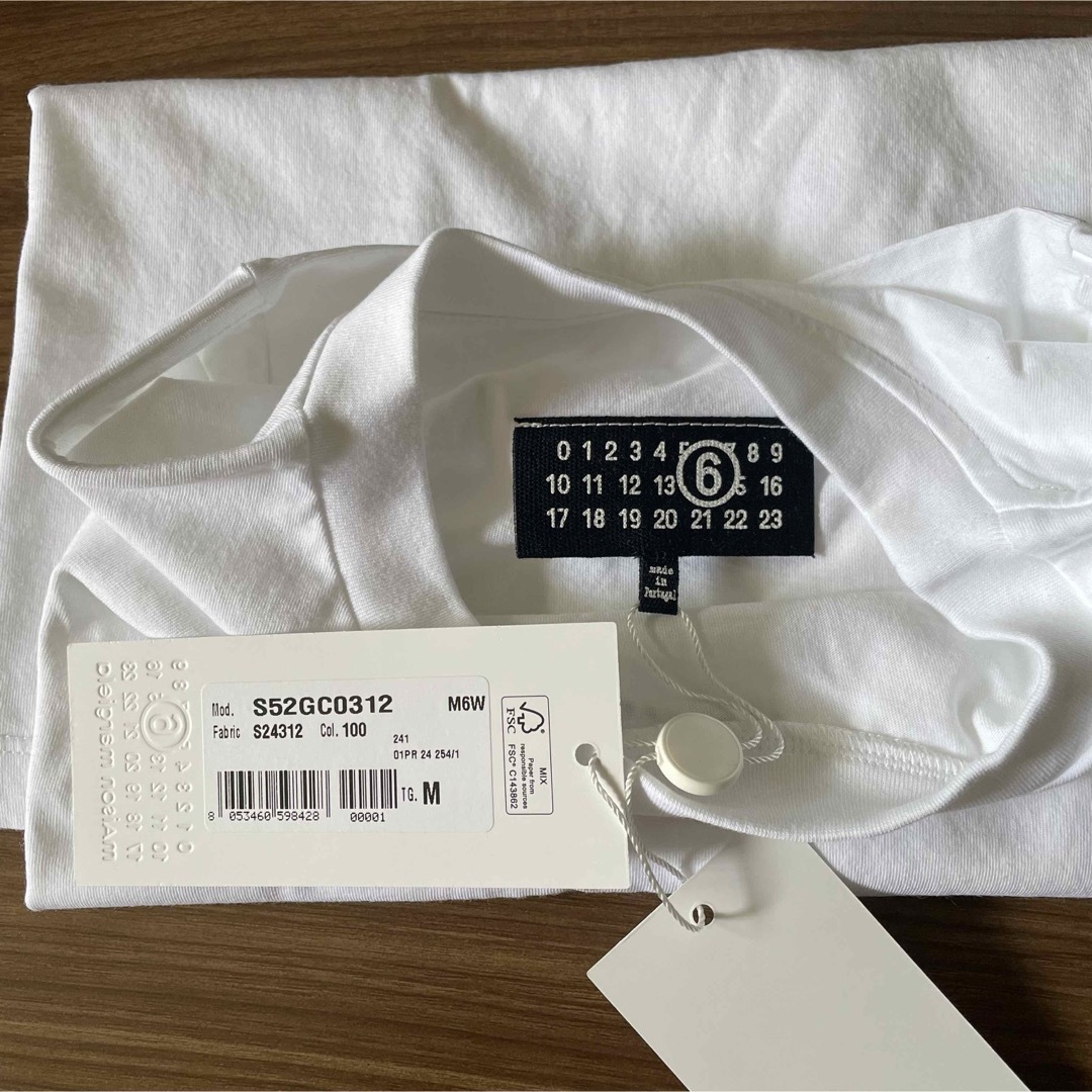 MM6(エムエムシックス)のMM6 MAISON MARGIELA ホワイト クロップド Tシャツ レディースのトップス(Tシャツ(半袖/袖なし))の商品写真