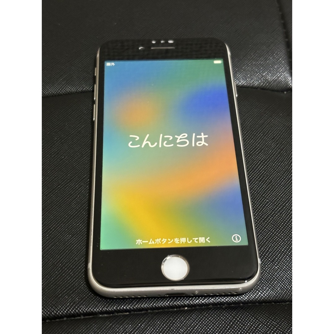 Apple(アップル)のiPhone8 64GB SIMフリー バッテリー100% スマホ/家電/カメラのスマートフォン/携帯電話(スマートフォン本体)の商品写真