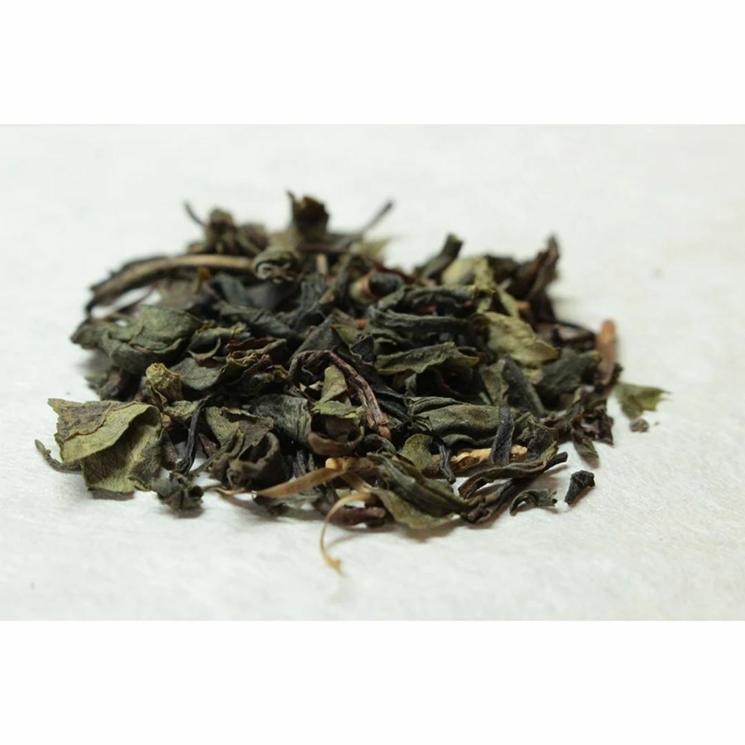 自然栽培 初つみ烏龍茶(30g)★無肥料・無農薬★無添加★茶葉と対話しながら製茶 食品/飲料/酒の飲料(茶)の商品写真