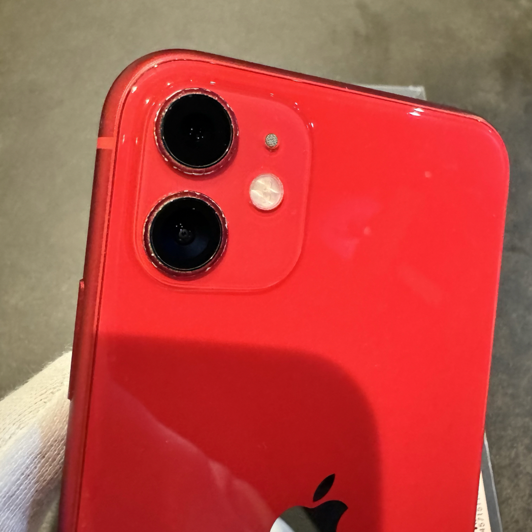 iPhone(アイフォーン)のiPhone11 64GB PRODUCT RED 赤 SIMフリー スマホ/家電/カメラのスマートフォン/携帯電話(スマートフォン本体)の商品写真