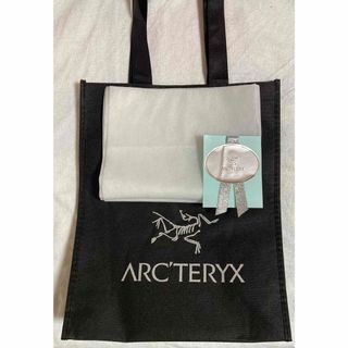 ARC'TERYX - アークテリクス ショッパー（ショップバッグ）と不織布系包装袋とプレゼント用シール