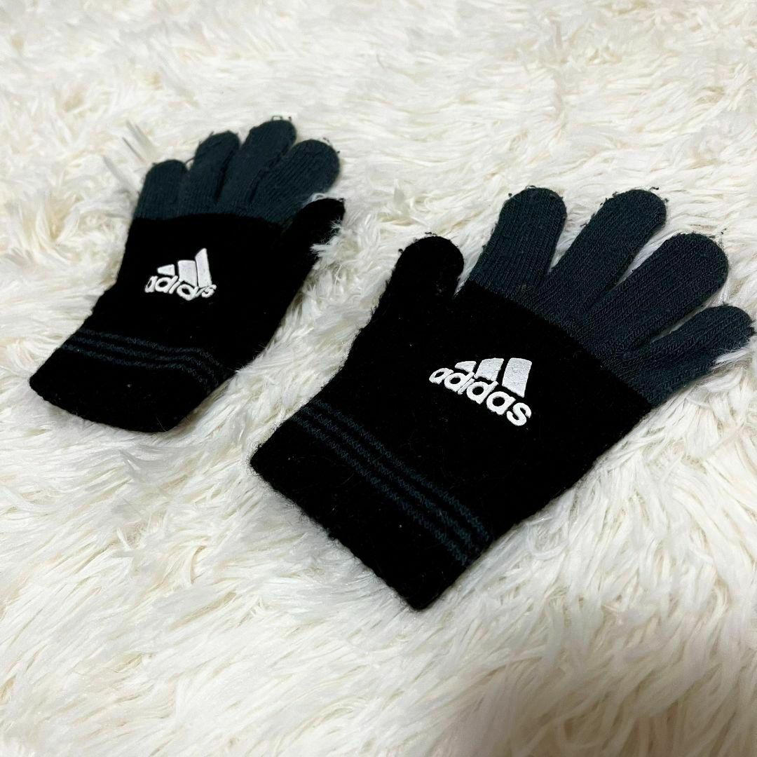 adidas(アディダス)の【大人気アイテム◎】adidas ニットグローブ 手袋 ブラック グレー キッズ キッズ/ベビー/マタニティのこども用ファッション小物(手袋)の商品写真