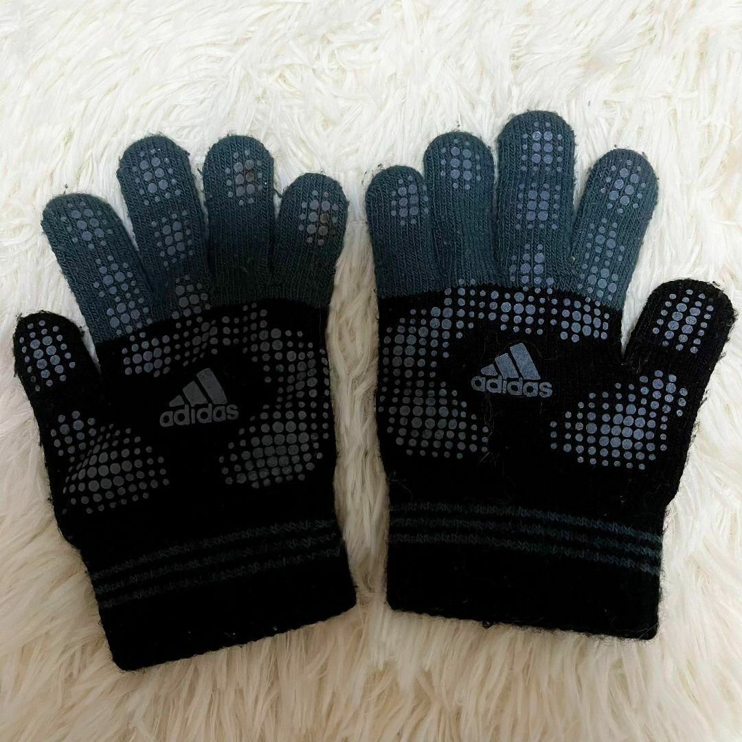 adidas(アディダス)の【大人気アイテム◎】adidas ニットグローブ 手袋 ブラック グレー キッズ キッズ/ベビー/マタニティのこども用ファッション小物(手袋)の商品写真