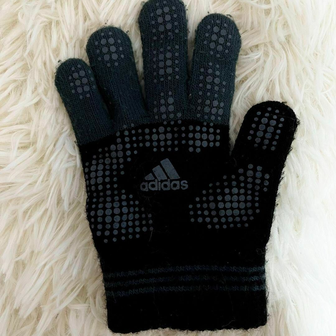 adidas(アディダス)の【大人気アイテム◎】adidas ニットグローブ 手袋 ブラック グレー キッズ キッズ/ベビー/マタニティのこども用ファッション小物(手袋)の商品写真