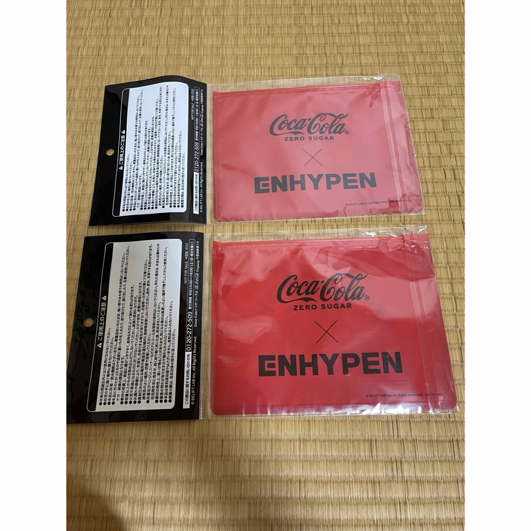 ENHYPEN(エンハイプン)のENHYPEN コカコーラ スライダーポーチ エンタメ/ホビーのタレントグッズ(アイドルグッズ)の商品写真