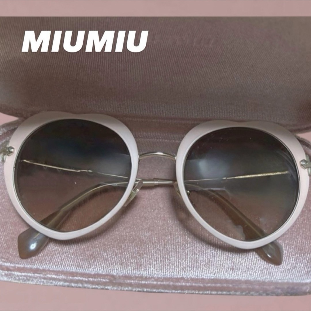 miumiu(ミュウミュウ)のmiumiu ミュウミュウ ハート サングラス ピンク👑 レディースのファッション小物(サングラス/メガネ)の商品写真