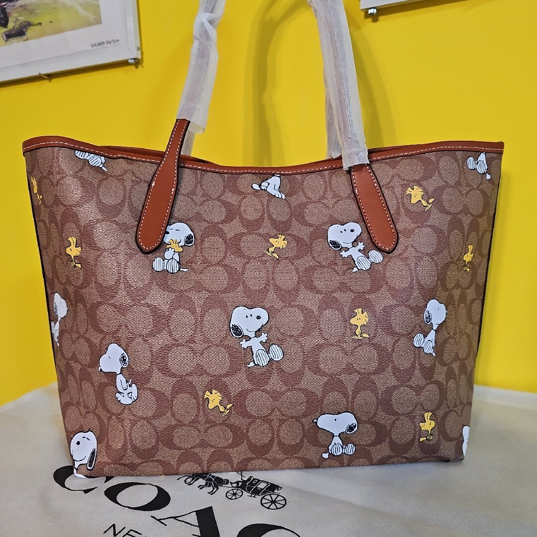 COACH(コーチ)のCOACH スヌーピー トートバッグ コーチ ウッドストック 新品 人気 可愛い レディースのバッグ(トートバッグ)の商品写真