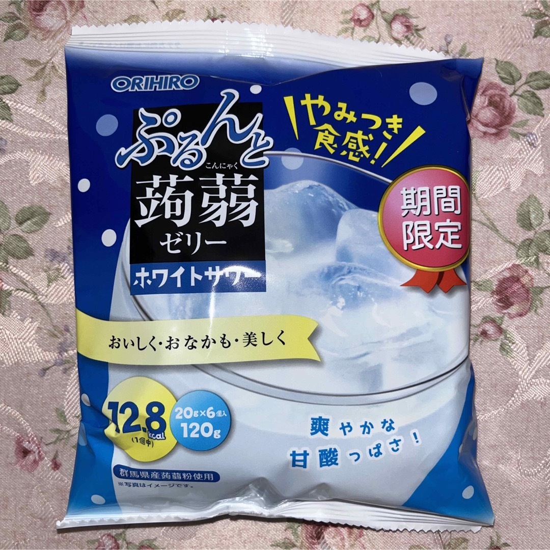 ORIHIRO(オリヒロ)のぷるんと蒟蒻ゼリー　ホワイトサワー　期間限定　オリヒロ　4袋　まとめ売り 食品/飲料/酒の食品(菓子/デザート)の商品写真