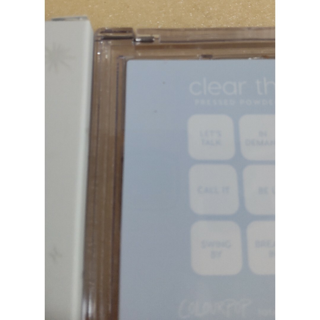 colourpop(カラーポップ)の【未使用※】カラーポップ　アイシャドウパレットclear the air コスメ/美容のベースメイク/化粧品(アイシャドウ)の商品写真