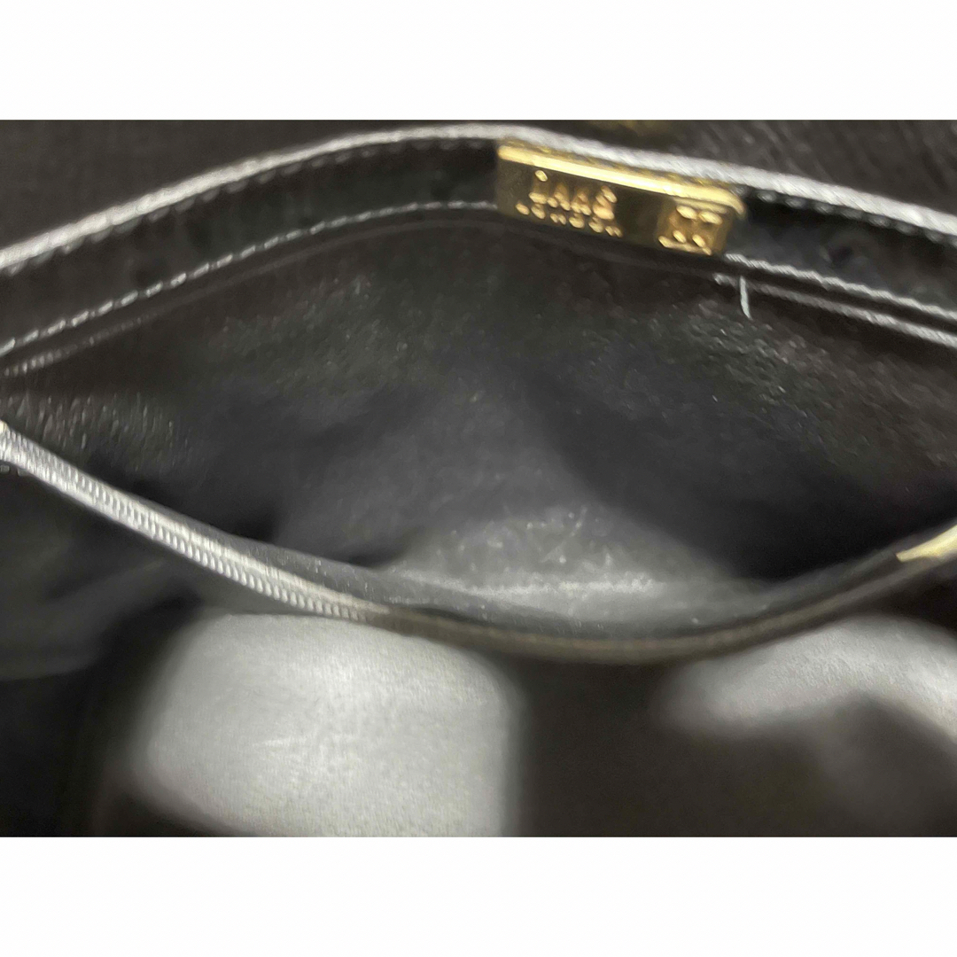 DAKS(ダックス)のDAKSハンドバッグ　黒　本革 レディースのバッグ(ハンドバッグ)の商品写真