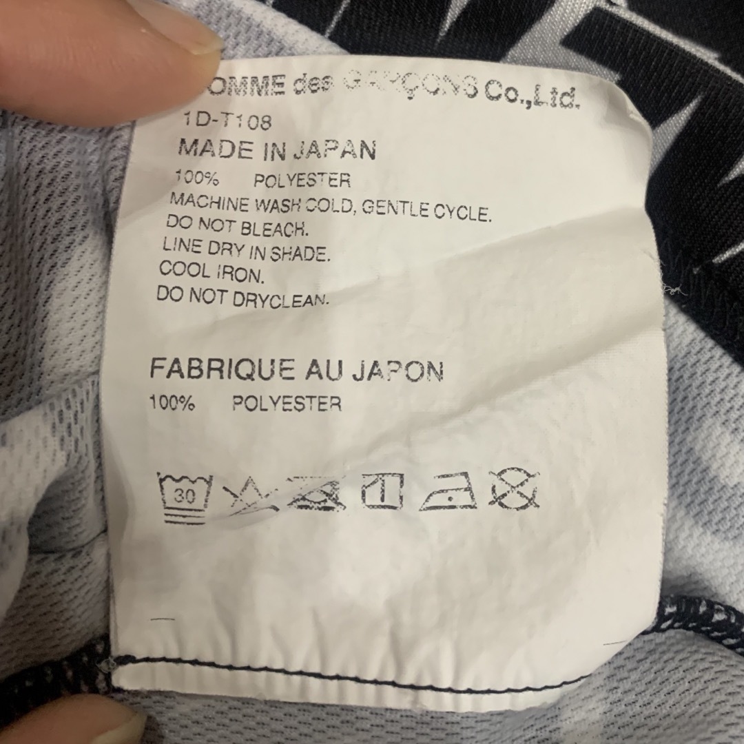 BLACK COMME des GARCONS(ブラックコムデギャルソン)のBLACK COMME des GARCONS プリントTシャツ Lサイズ メンズのトップス(Tシャツ/カットソー(半袖/袖なし))の商品写真