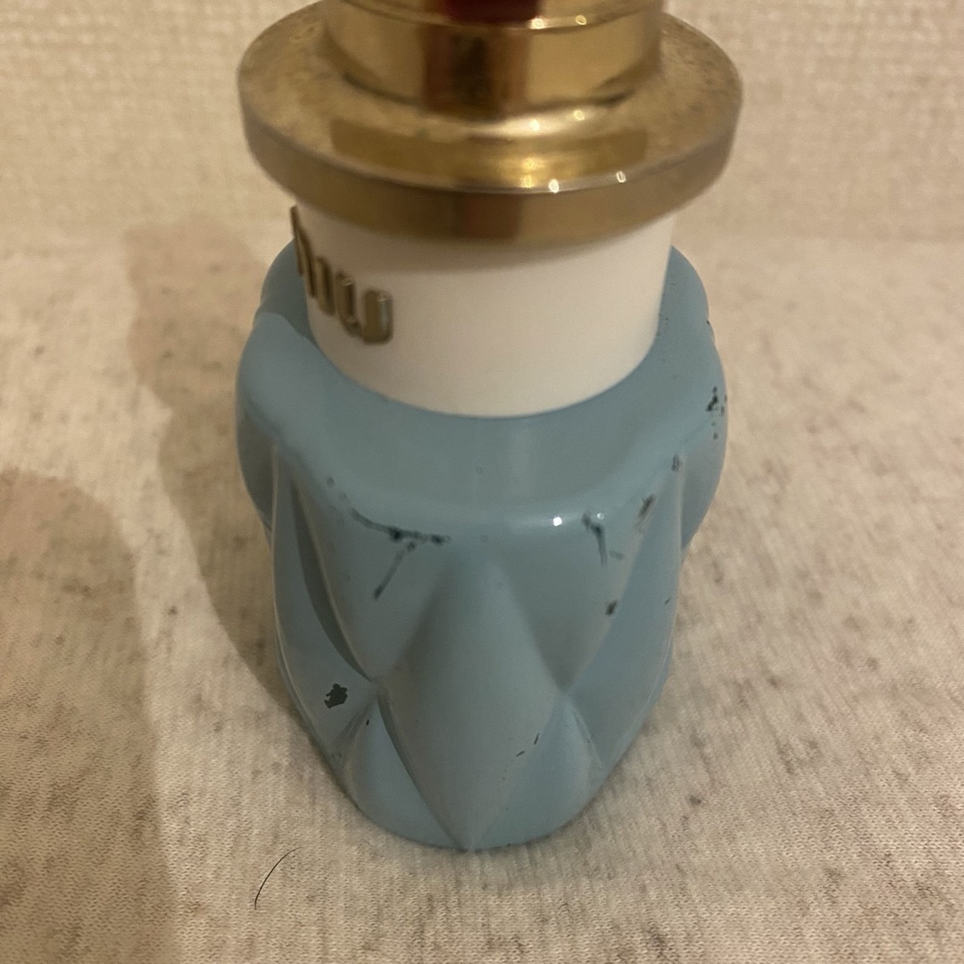 miumiu(ミュウミュウ)のミュウミュウ オードパルファム 30 ml 空瓶 コスメ/美容の香水(香水(女性用))の商品写真