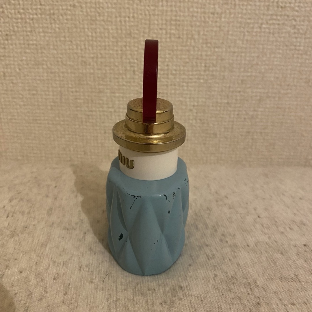miumiu(ミュウミュウ)のミュウミュウ オードパルファム 30 ml 空瓶 コスメ/美容の香水(香水(女性用))の商品写真