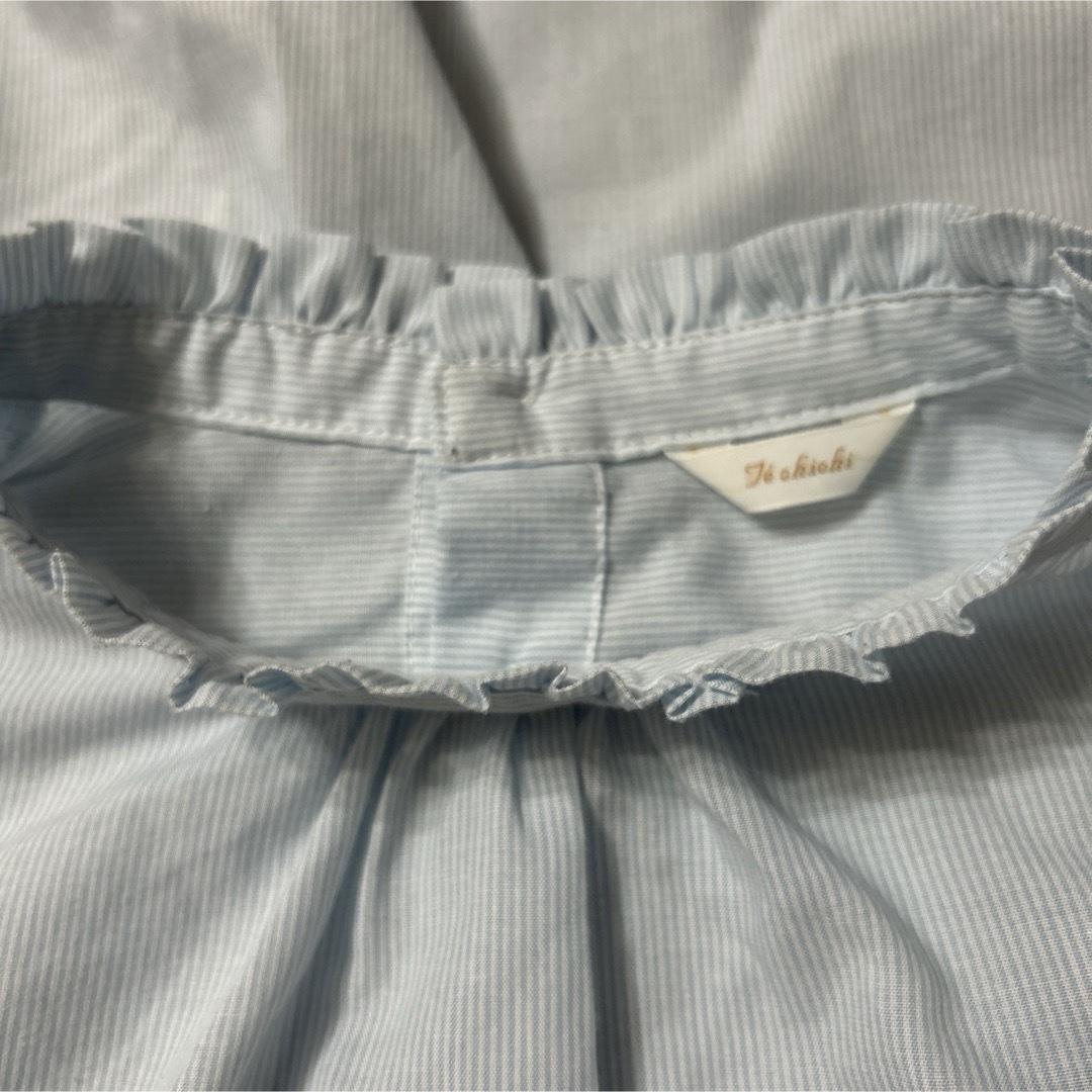 Techichi(テチチ)のテチチ　フリルブラウス　水色ストライプ レディースのトップス(シャツ/ブラウス(長袖/七分))の商品写真