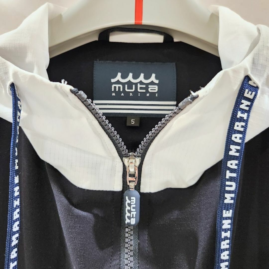 muta(ムータ)の【美品】muta（ムータ）Dot Air ストレッチ ジップパーカー M メンズのジャケット/アウター(ブルゾン)の商品写真