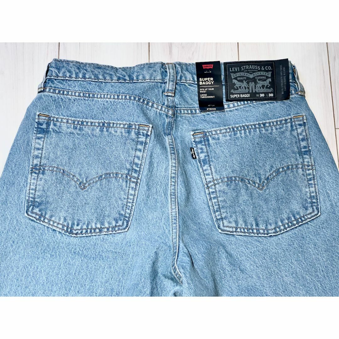 Levi's(リーバイス)のLEVI'S SKATE SUPER BAGGY ライトインディゴ W30L30 メンズのパンツ(デニム/ジーンズ)の商品写真