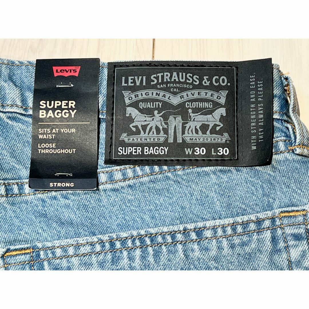 Levi's(リーバイス)のLEVI'S SKATE SUPER BAGGY ライトインディゴ W30L30 メンズのパンツ(デニム/ジーンズ)の商品写真
