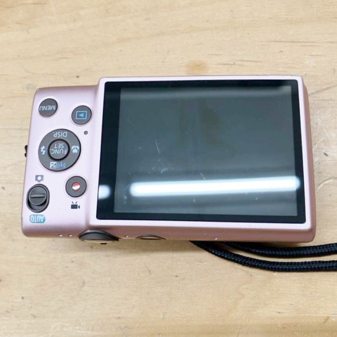 [キャノン] コンパクトデジカメ IXY 100F スマホ/家電/カメラのカメラ(コンパクトデジタルカメラ)の商品写真