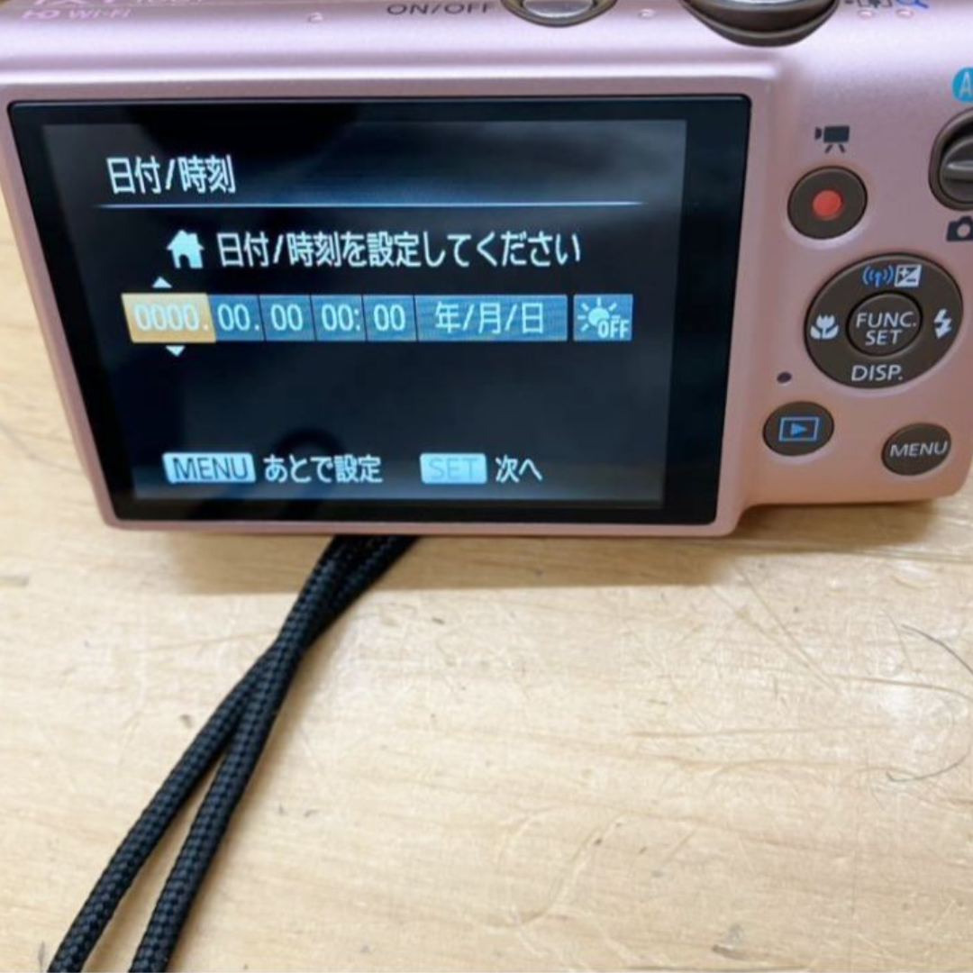 [キャノン] コンパクトデジカメ IXY 100F スマホ/家電/カメラのカメラ(コンパクトデジタルカメラ)の商品写真