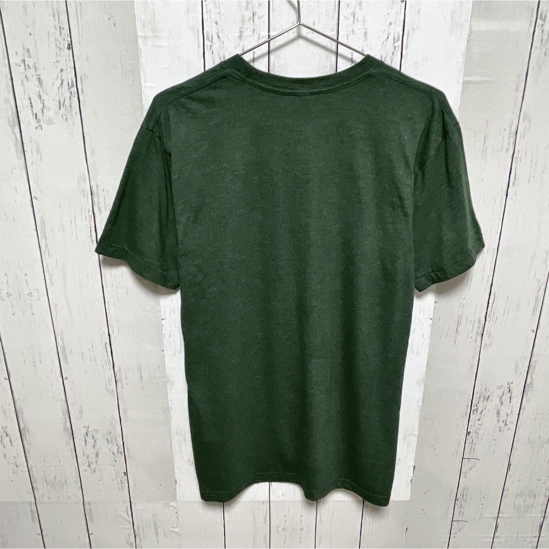 American Apparel(アメリカンアパレル)のアメリカンアパレル　Tシャツ　グリーン　シングルステッチ　プリント　USA古着 メンズのトップス(Tシャツ/カットソー(半袖/袖なし))の商品写真