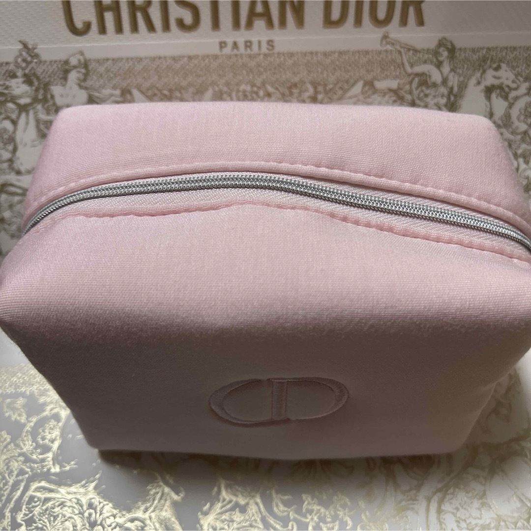 Christian Dior(クリスチャンディオール)のディオールノベルティピンクポーチ レディースのファッション小物(ポーチ)の商品写真