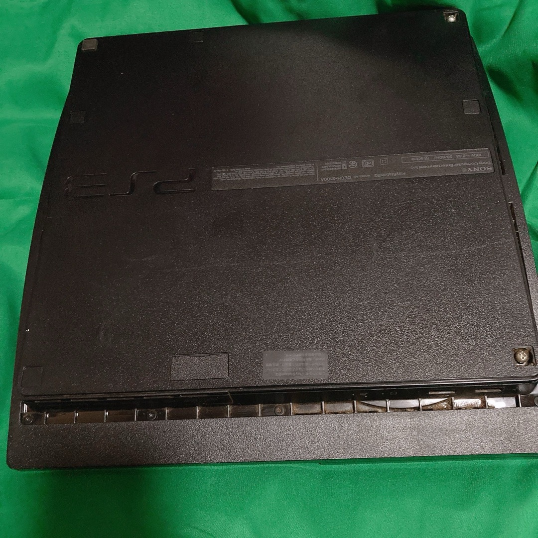 PlayStation3(プレイステーション3)のPS3 本体　CECH-2100A エンタメ/ホビーのゲームソフト/ゲーム機本体(家庭用ゲーム機本体)の商品写真