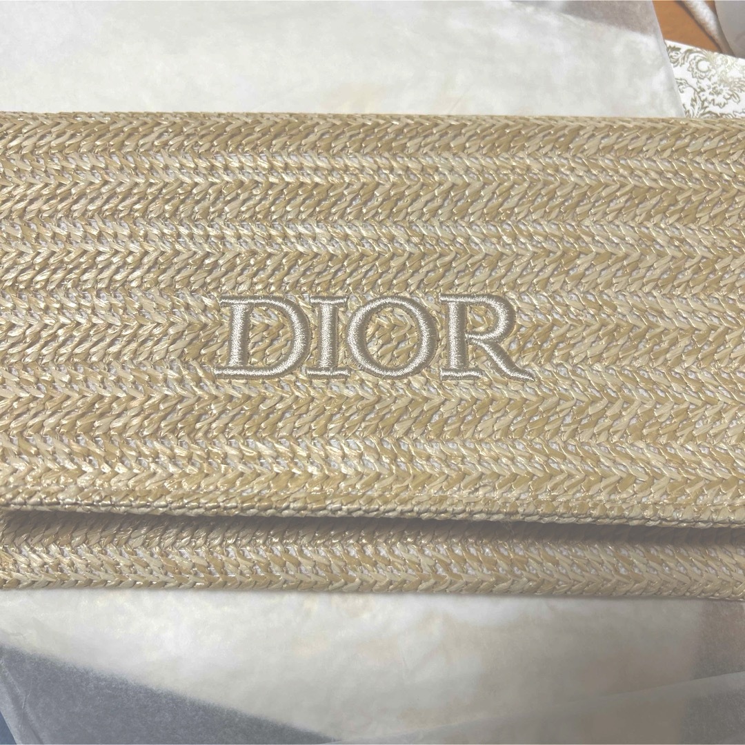 Christian Dior(クリスチャンディオール)のディオールノベルティベージュラタンクラッチ レディースのバッグ(クラッチバッグ)の商品写真