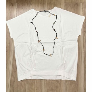大きいサイズ白Tシャツ　白トップス新品　1500円ネックレスおまけ(Tシャツ(半袖/袖なし))