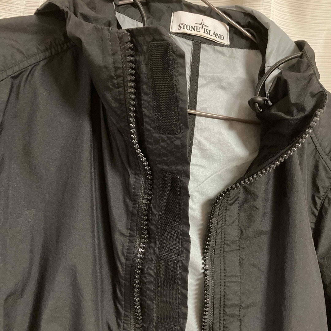 ストーンアイランド　マウンテンパーカー メンズのジャケット/アウター(マウンテンパーカー)の商品写真