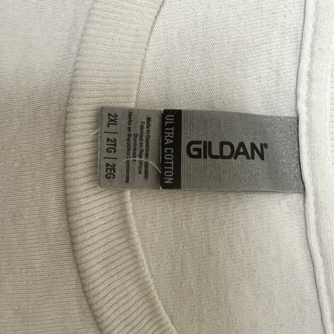 GILDAN(ギルタン)のGILDAN マクドナルド マリブ店限定 波乗りドナルド 半袖Tシャツ 白 メンズのトップス(Tシャツ/カットソー(半袖/袖なし))の商品写真